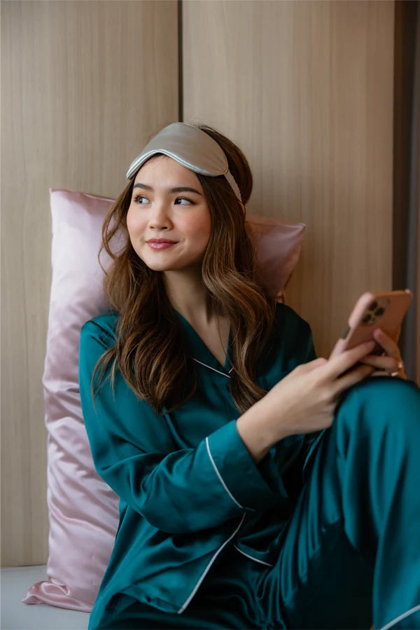 Dark Green Classic Silk Pjs Night Suit for Women